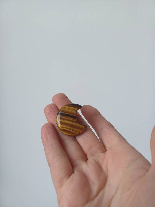 Tijgeroog carving (maan)