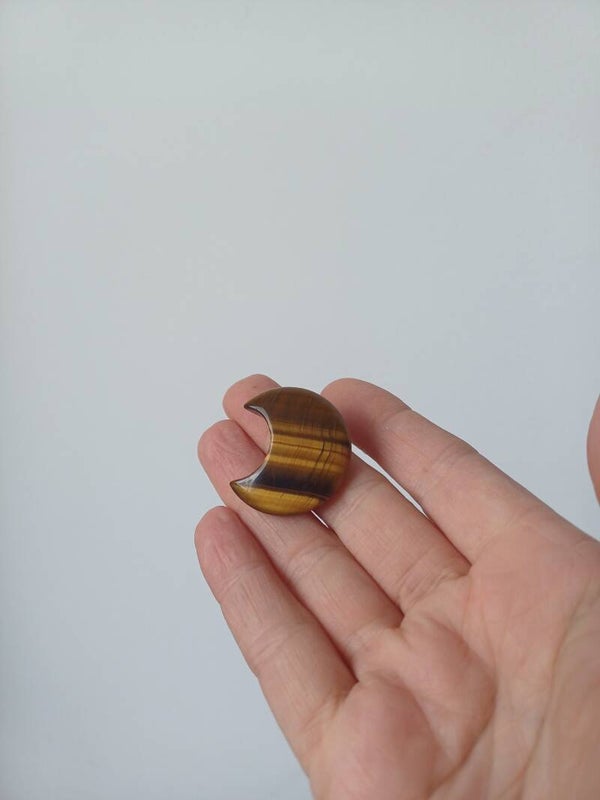 Tijgeroog carving (maan)