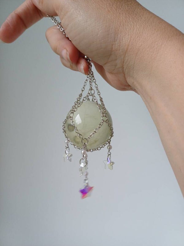 Bollen hanger (suncatcher)