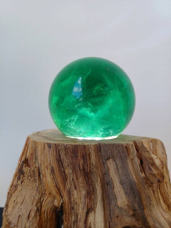 Groene fluoriet bol