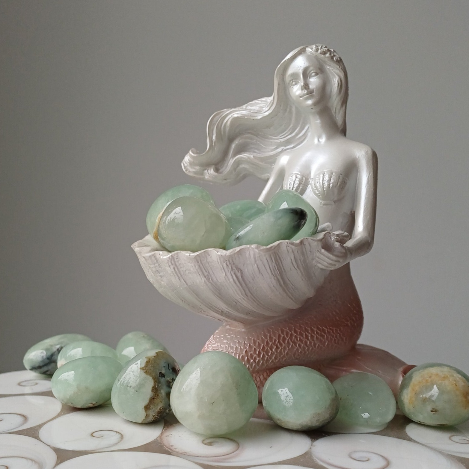 Prehniet knuffelsteen