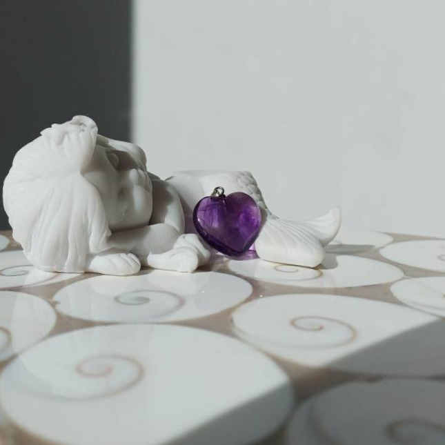 Amethist hart hanger met zilveren oogje (s925)