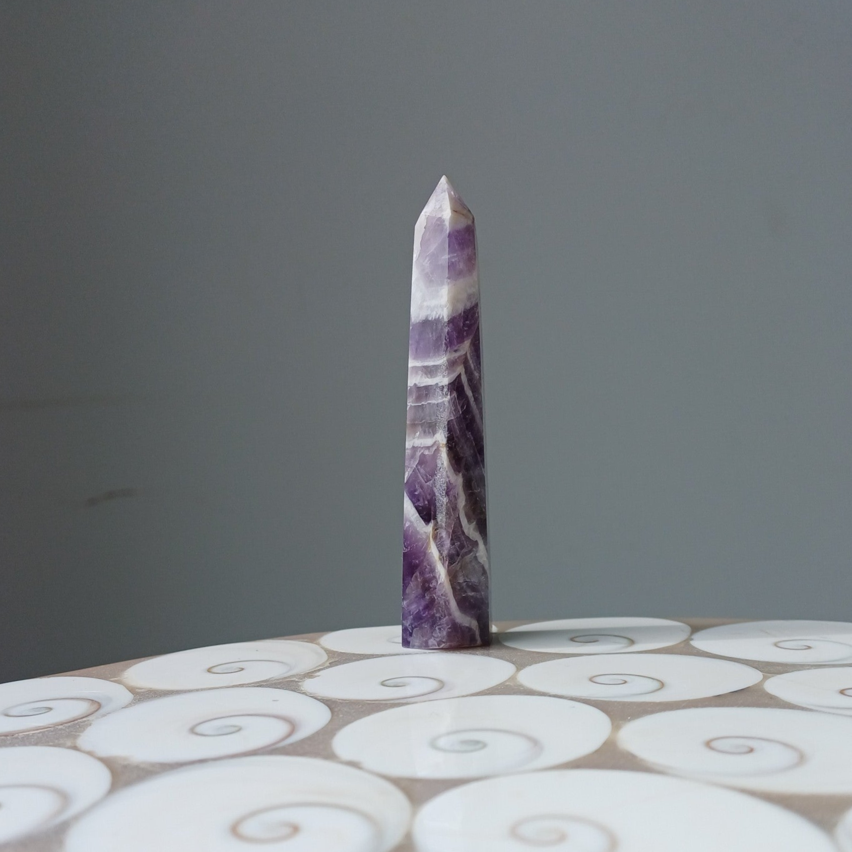 Chevron amethist toren