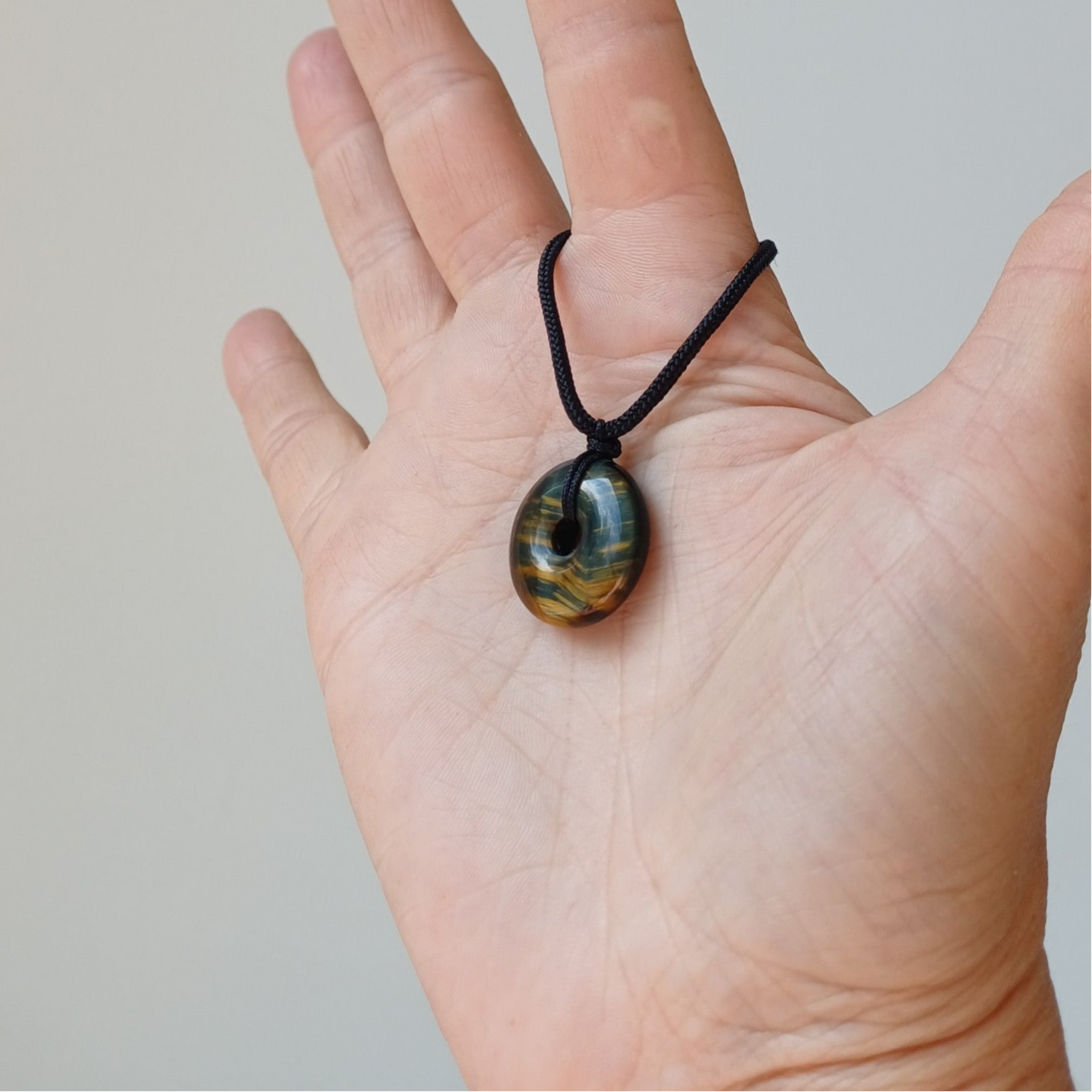 Tijgeroog met valkenoog donut incl. verstelbaar koord