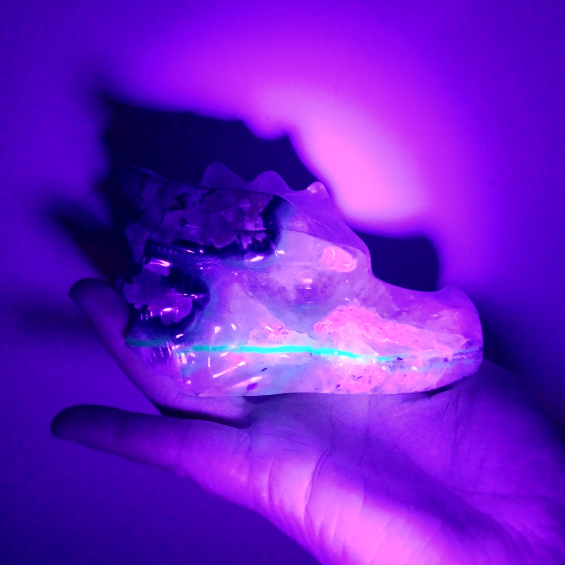 Vulkaan agaat met kwarts carving (drakenschedel)