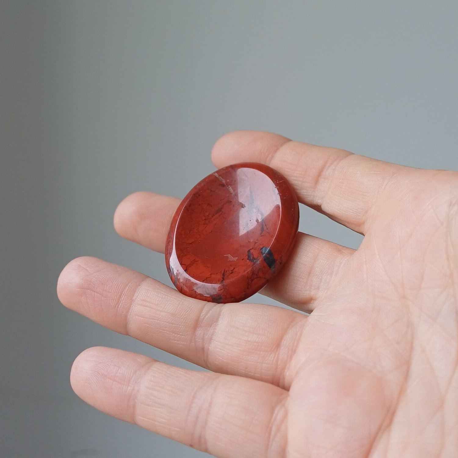 Rode jaspis worrystone