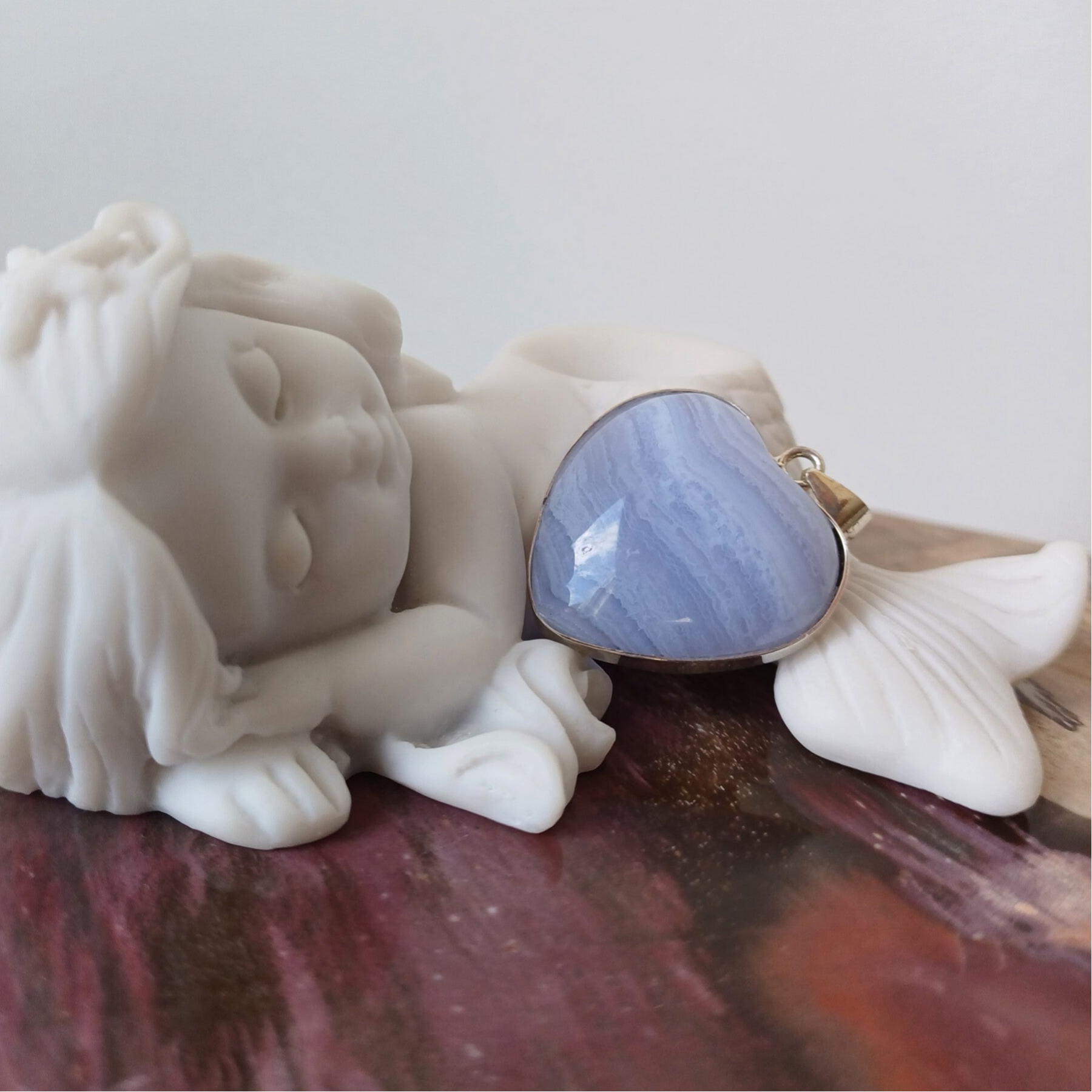 Blauwe chalcedoon (Blue Lace) hart hanger s925