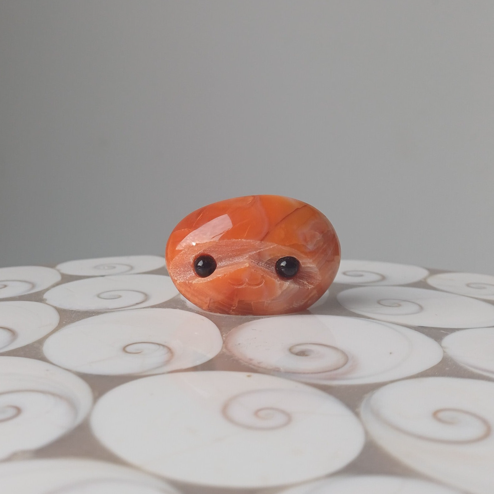 Vrolijk vriendje van carneool