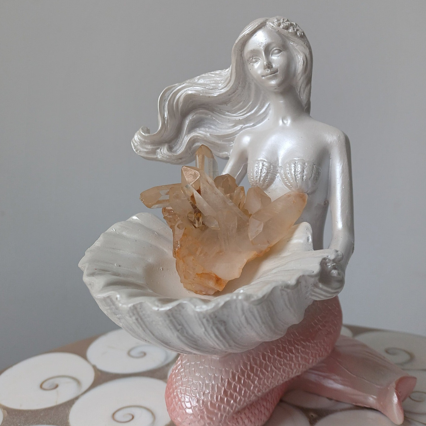 Tangerine kwarts cluster