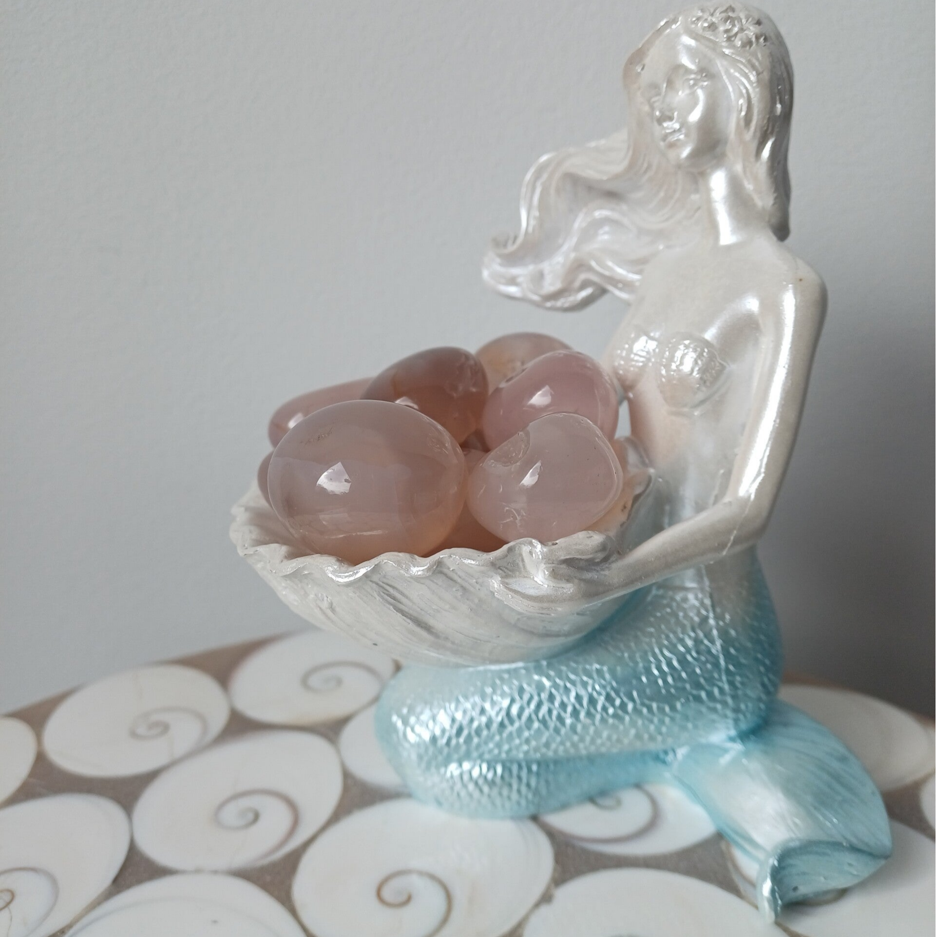 Roze chalcedoon knuffelsteen