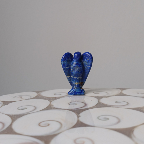 Lapis lazuli carving (engel)