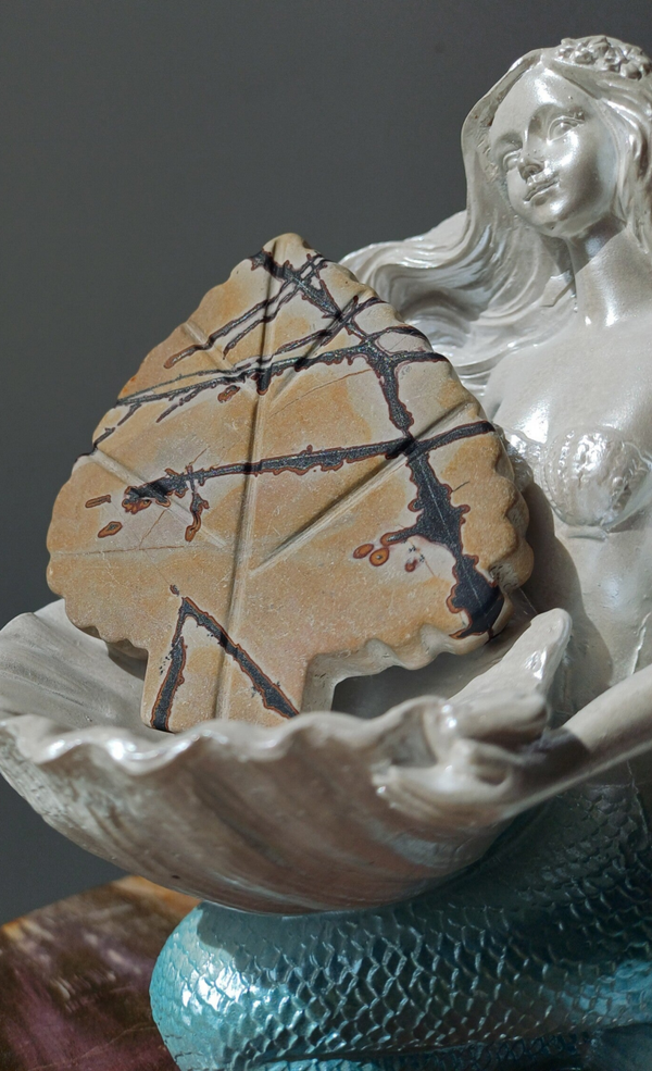 Landschapsjaspis carving (blad)