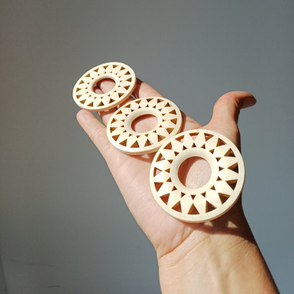 Houten bollenhouder Ø 6 cm