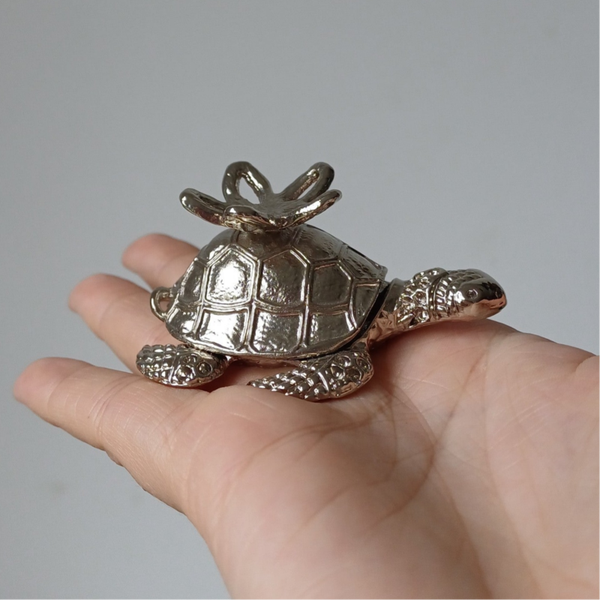 Zilverkleurige schildpad bollenhouder