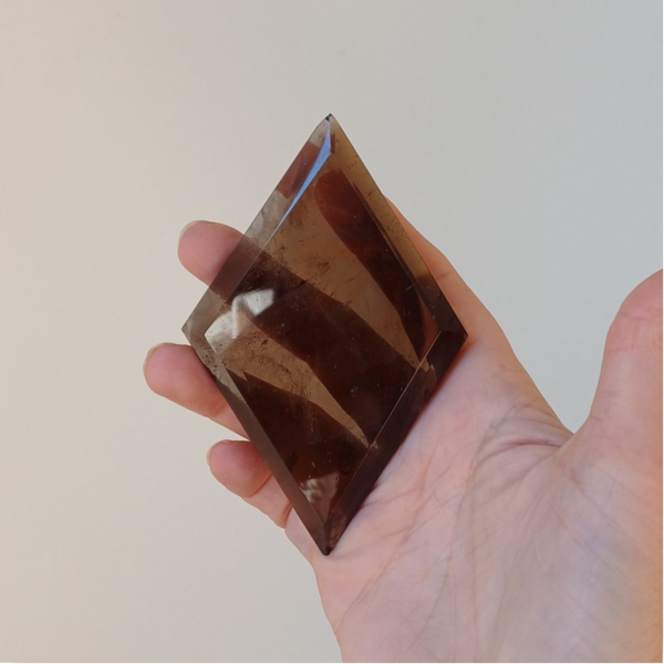 Rookkwarts carving (ruit)