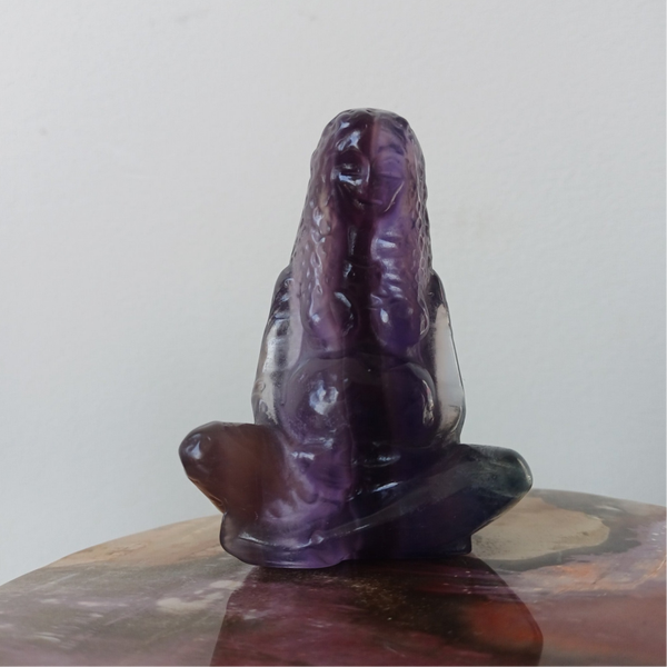 Fluoriet carving (moeder aarde)