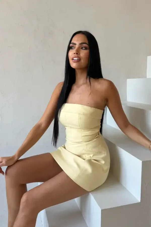 Unique the label yve top soft yellow