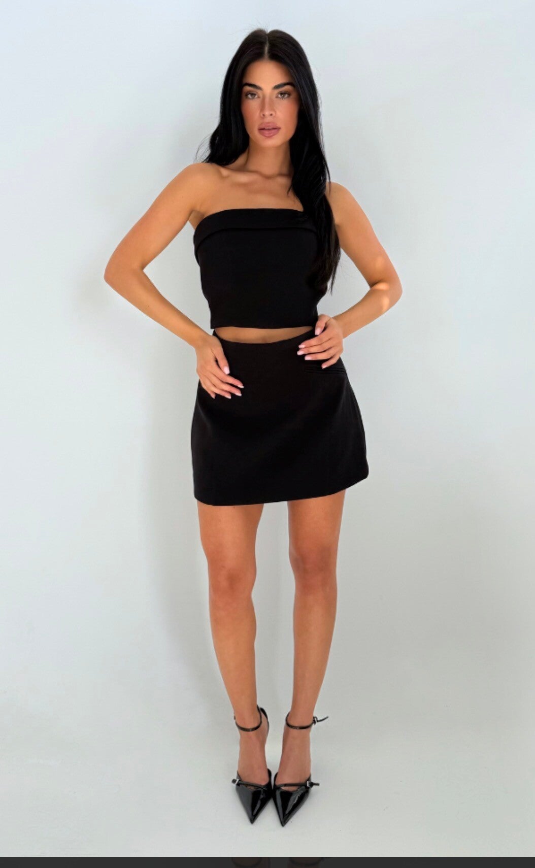 Unique The label YVE SKIRT - BLACK