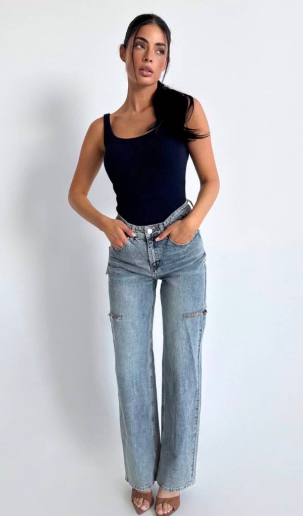 Unique The Label JUNE WIDE LEG JEANS - MID BLUE