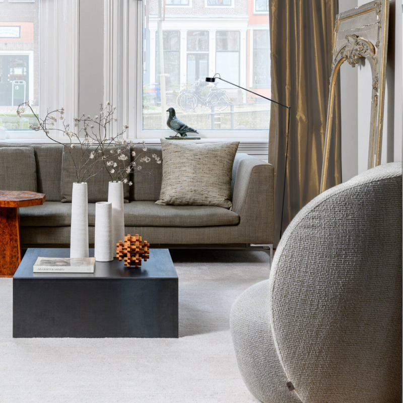 Eclectisch interieur, bank Charles BB italia