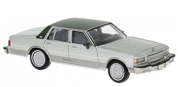 Brekina 19724 1:87 Chevrolet Caprice, hellgrün mit dunkelgrünem Dach, Bj 1987