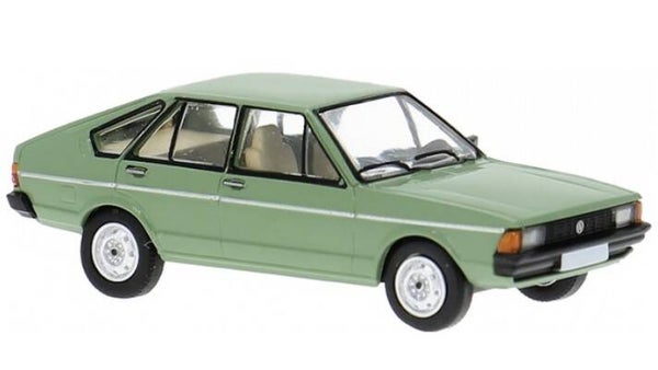 Brekina PCX 870780 1:87 VW Passat B1 Facelift Schrägheck, hellgrün, Bj 1977