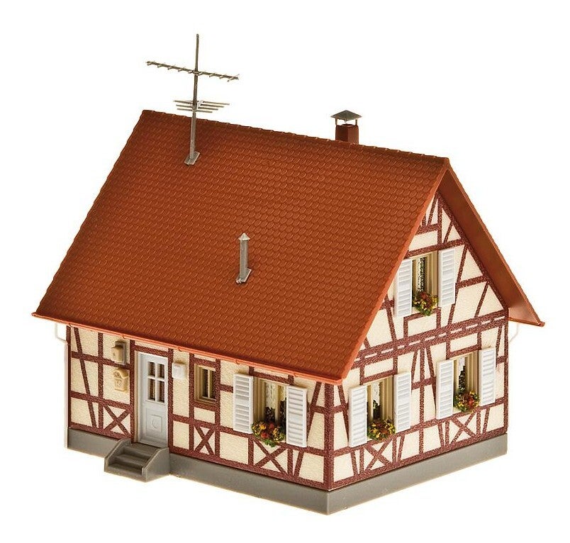Faller 130222 Einfamilienhaus mit Fachwerk