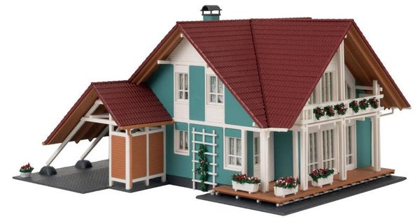 Faller 191815 Wohnhaus mit Carport