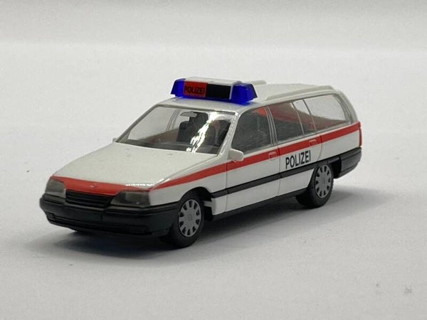 Herpa 042215 1:87 Opel Omega Caravan Polizei