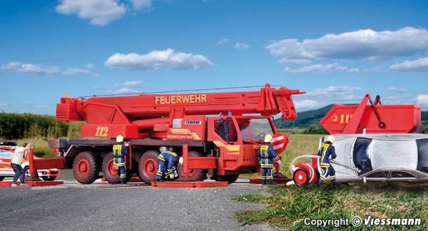 Kibri 13041 H0 Feuerwehr Kranwagen LIEBHERR LTM 1050/4