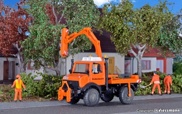 Kibri 15004 H0 UNIMOG mit Lichtraumschneidgerät