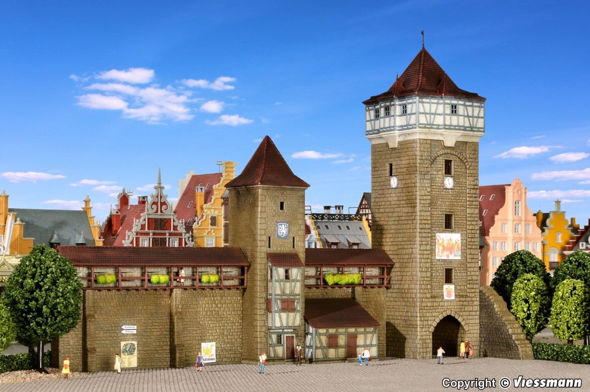 Kibri 37362 N Stadtmauer mit Fachwerkturm