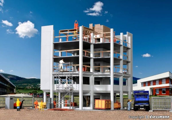 Kibri 38537 H0 Gebäude-Rohbau mit Baustellenzubehör