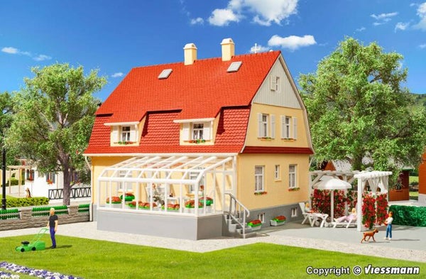 Kibri 38700 H0 Wohnhaus mit Wintergarten