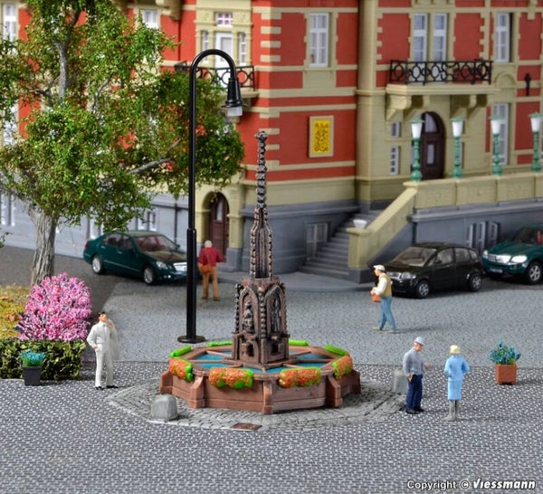 Kibri 38910 H0 Rathaus Brunnen