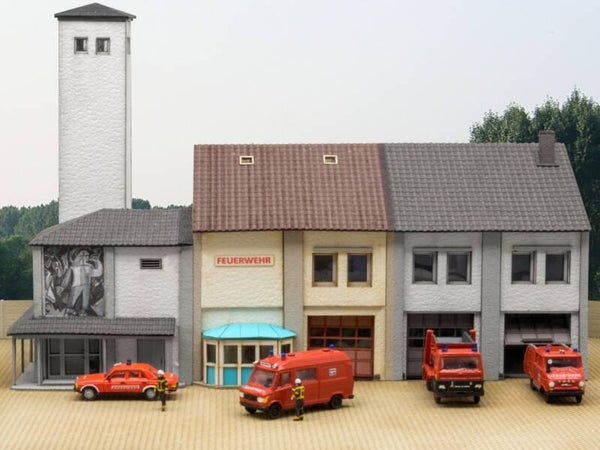 Modellbahn Union N-H00178 Feuerwehr Gerätehaus mit Vorbau