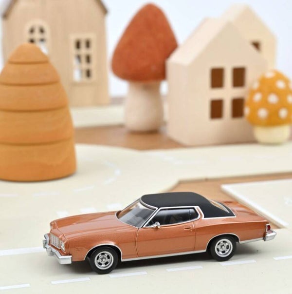 Norev 270587 1:43 Ford Gran Torino, kastanienbraun, Bj 1974, Jet-Car