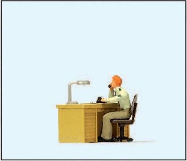 Preiser 28107 Polizist am Schreibtisch