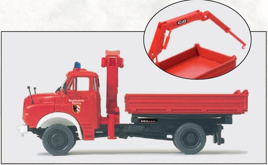 Preiser 31201 Dreiseitenkipper mit Ladekran, Feuerwehr, MAN 11.136