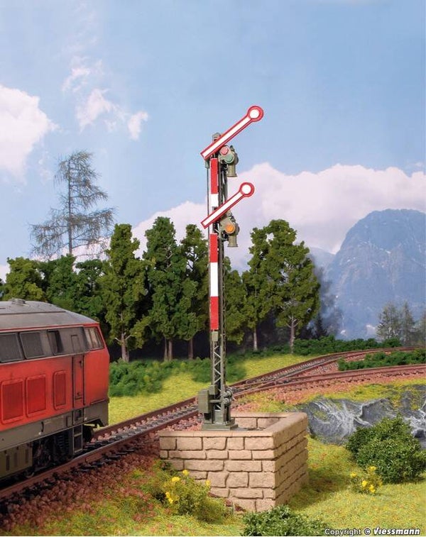 Viessmann 4701 H0 Digital Form-Hauptsignal mit 2 gekoppelten Flügeln