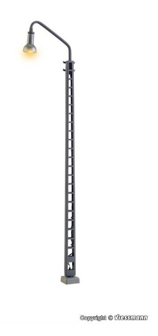 Viessmann 63841 H0 Bahnbetriebswerkleuchte mit Kontaktstecksockel, LED warmweiß