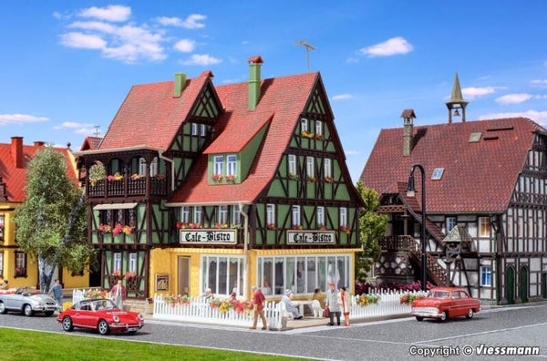 Vollmer 43695 H0 Café-Bistro mit Inneneinrichtung und LED-Beleuchtung