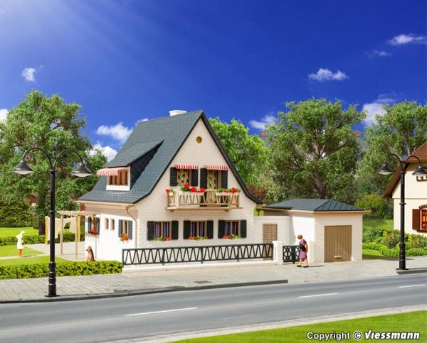 Vollmer 43718 H0 Wohnhaus mit Garage