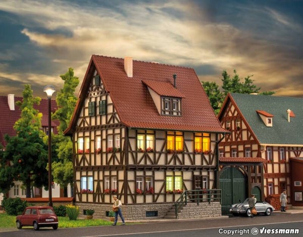 Vollmer 43730 H0 Bauernhaus mit Hoftor
