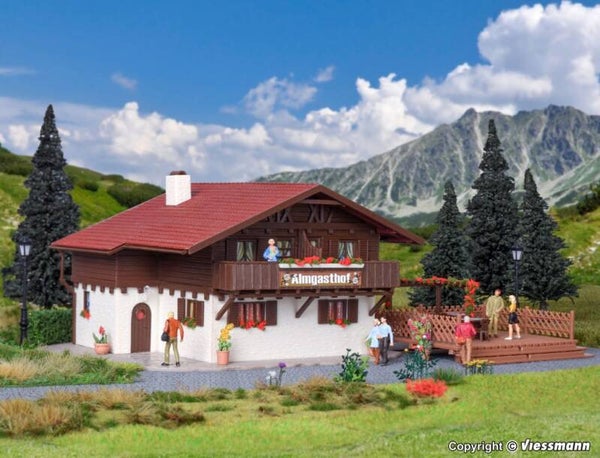 Vollmer 43960 H0 Almgasthof mit Holzterrasse