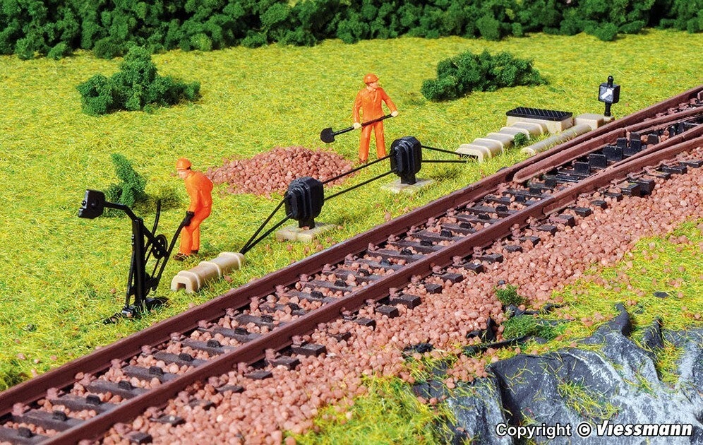 Vollmer 45136 H0 Deko-Set Bahnausstattung