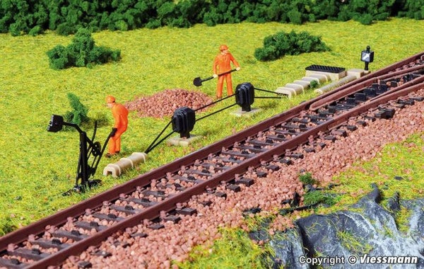 Vollmer 45136 H0 Deko-Set Bahnausstattung