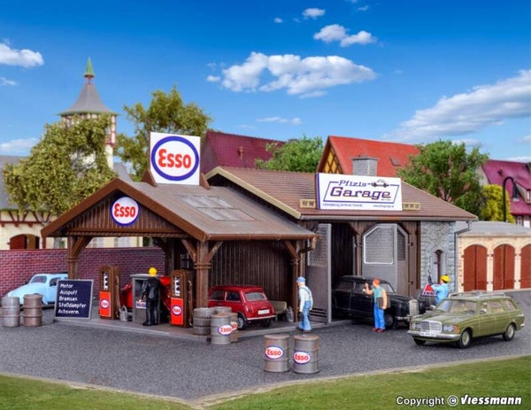 Vollmer 45599 H0 Reparaturwerkstatt Pfizis Garage mit Tankstelle