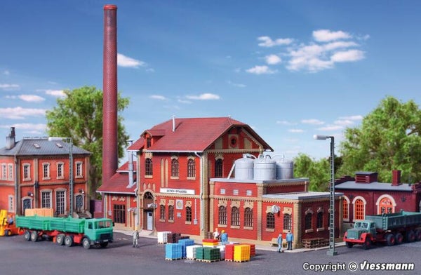 Vollmer 45609 H0 Brauerei mit Inneneinrichtung Kesselhaus