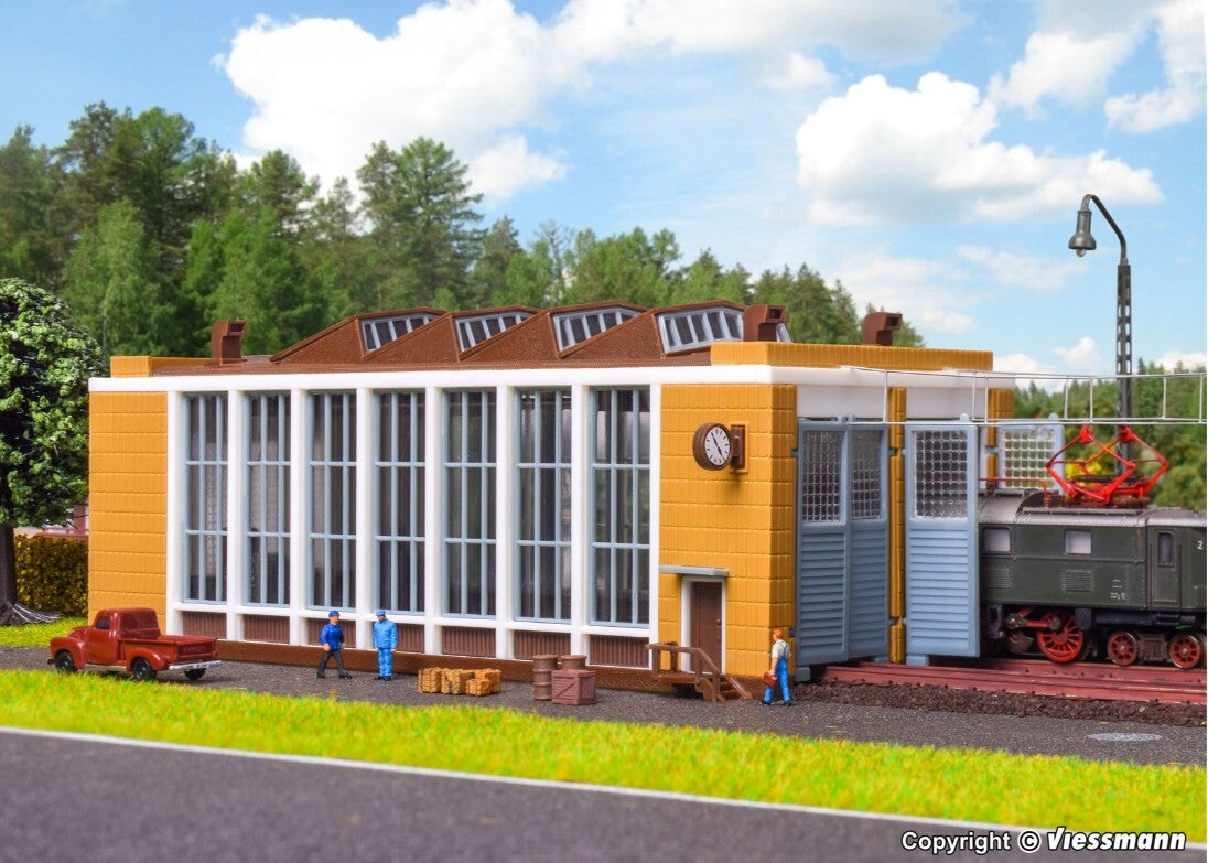 Vollmer 47605 N E-Lokschuppen mit Türschließvorrichtung, zweiständig